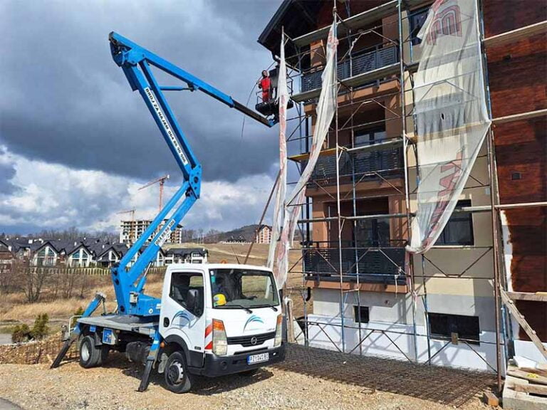 7 poslova za kamion sa korpom